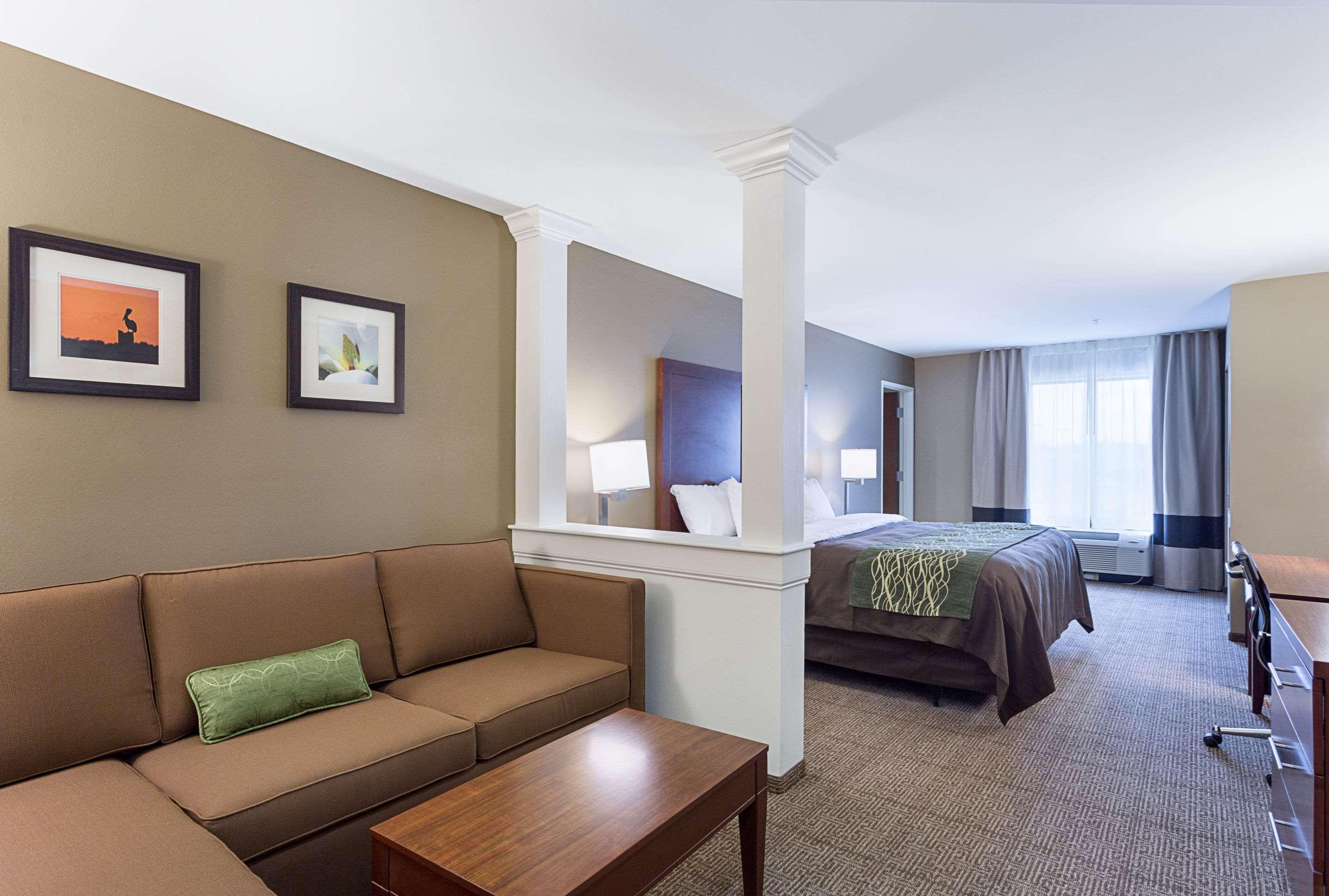 Comfort Inn & Suites Zachary Buitenkant foto