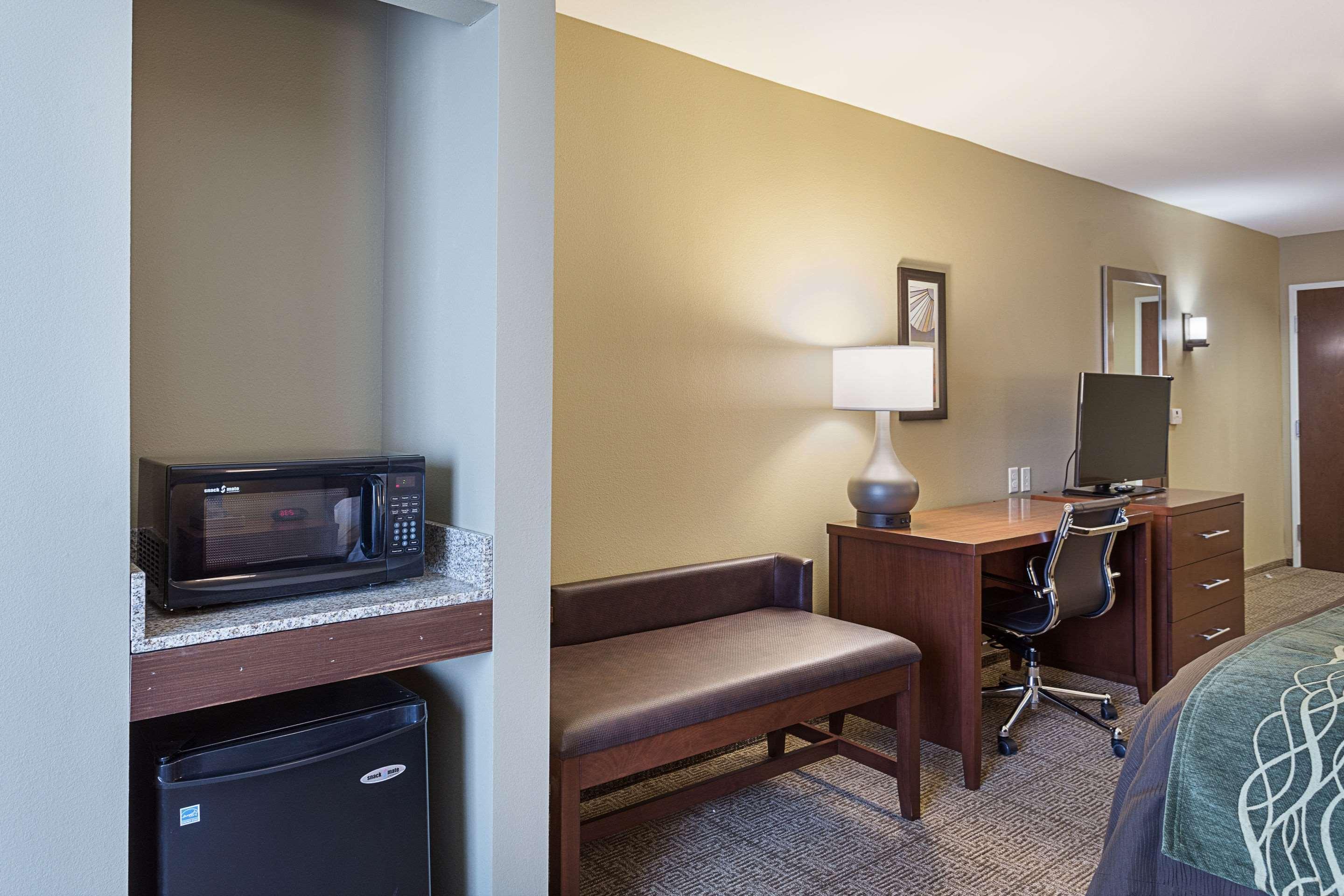 Comfort Inn & Suites Zachary Buitenkant foto