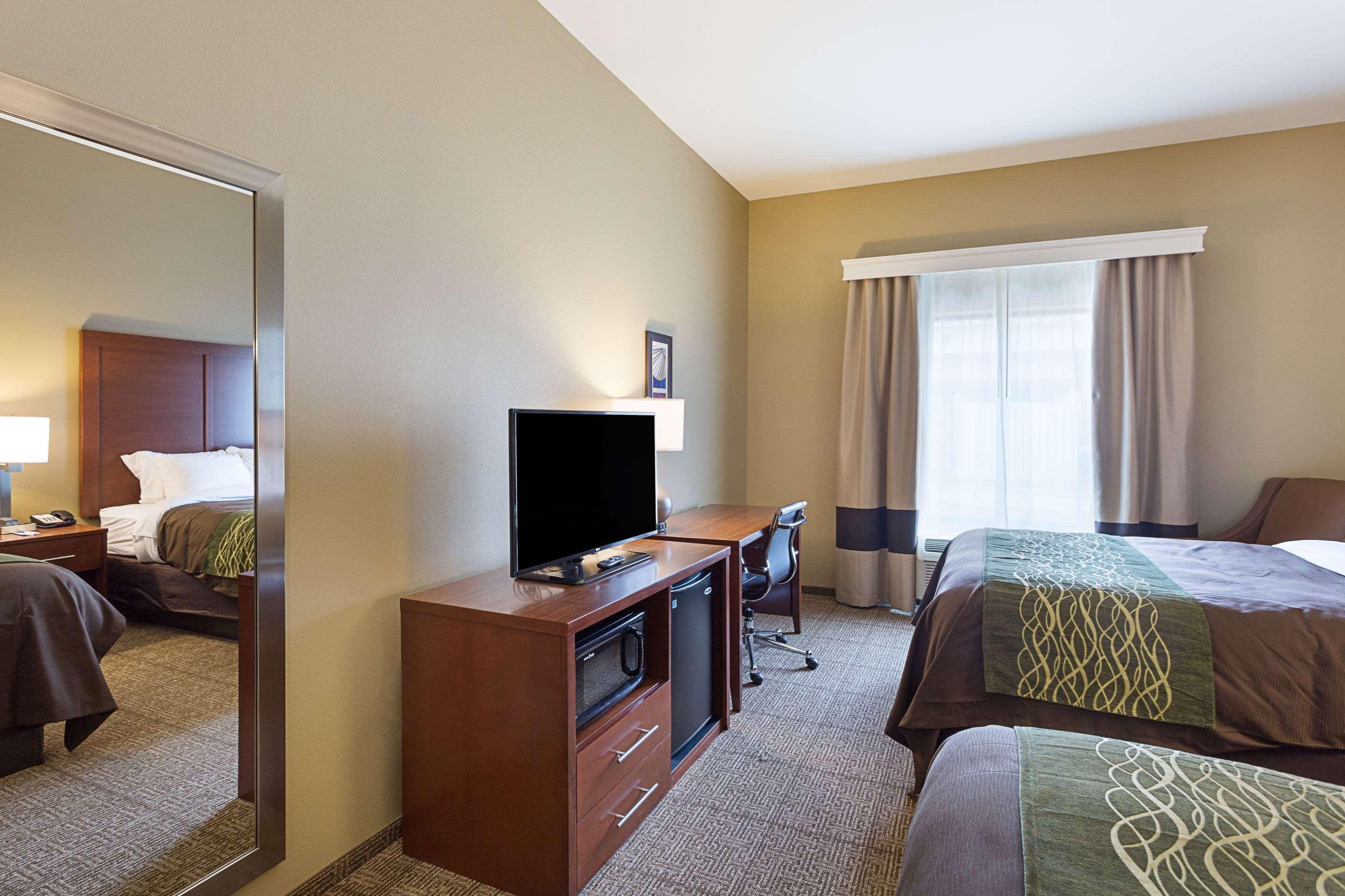 Comfort Inn & Suites Zachary Buitenkant foto