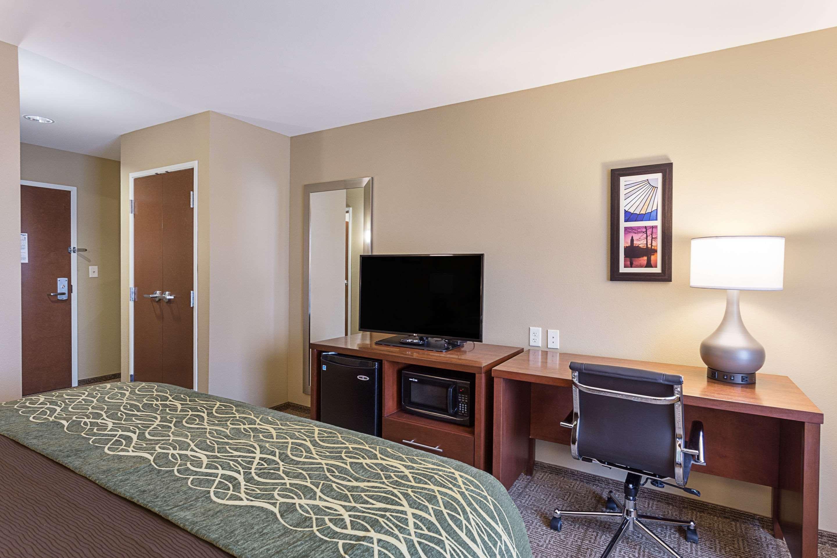 Comfort Inn & Suites Zachary Buitenkant foto