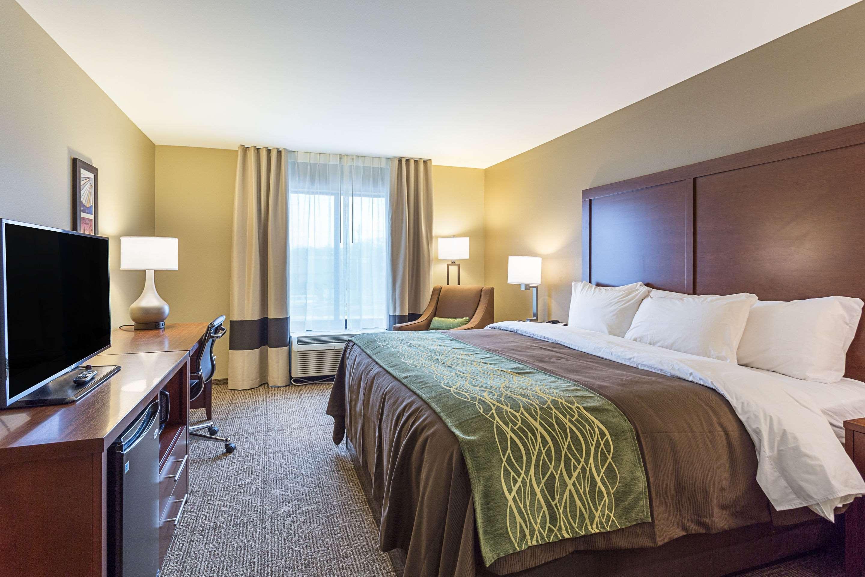 Comfort Inn & Suites Zachary Buitenkant foto