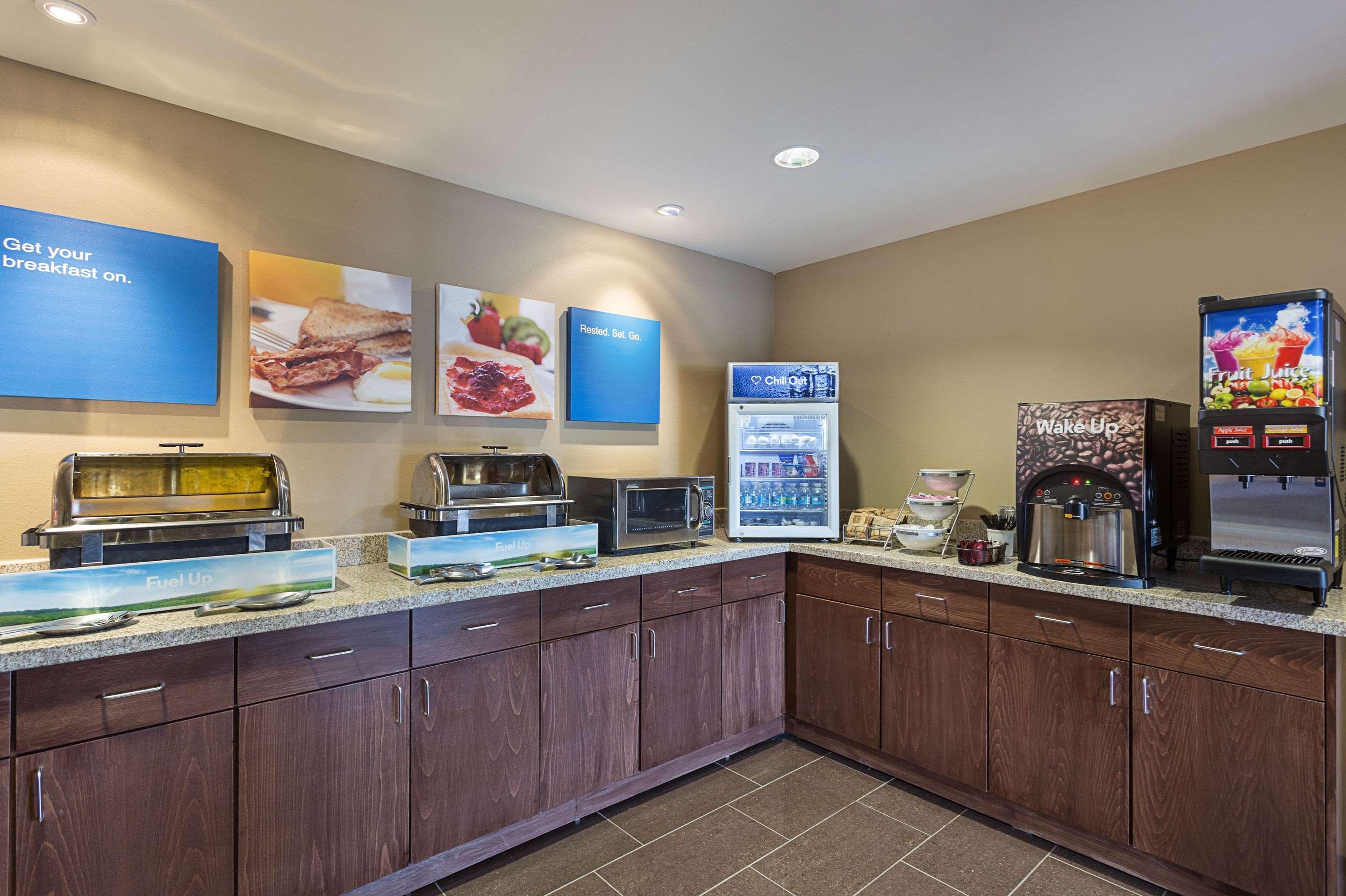 Comfort Inn & Suites Zachary Buitenkant foto